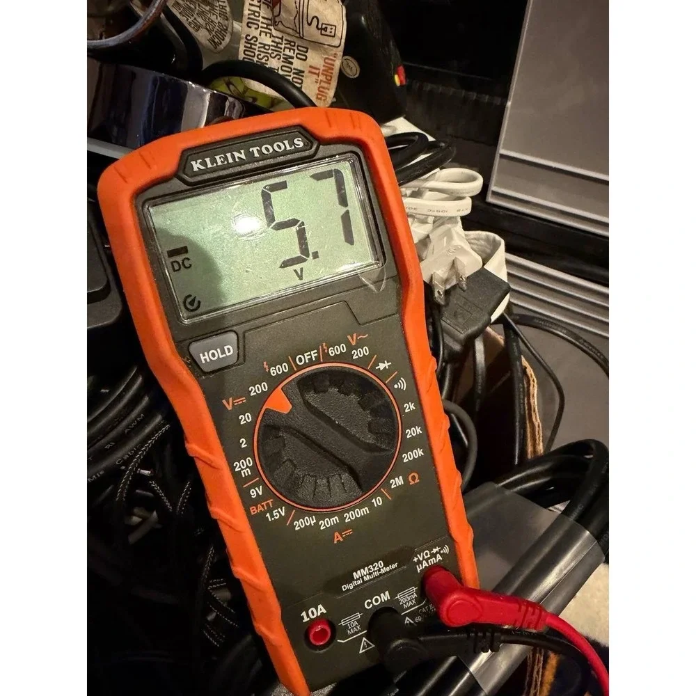 Makita DC4001 40V Max XGT Battery Charger‎